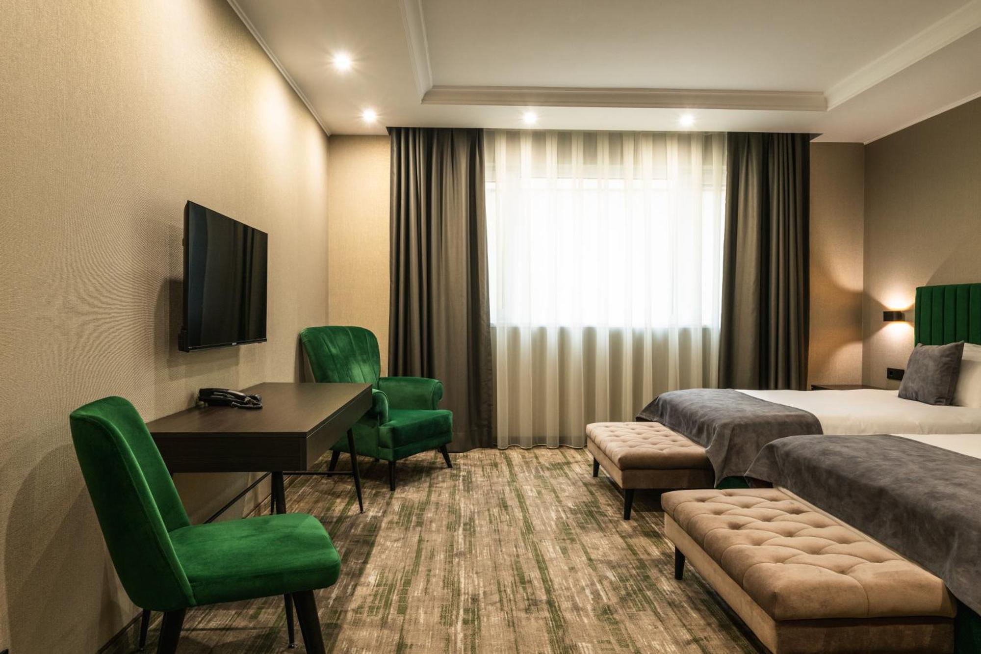 Empire Balneo & Spa Hotel Hisarya Esterno foto