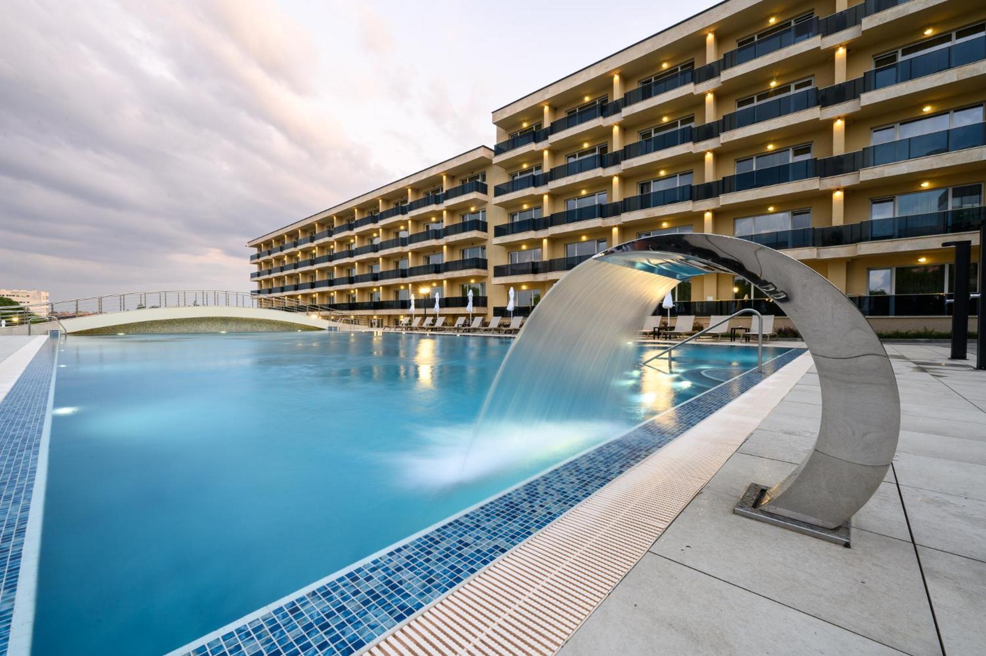 Empire Balneo & Spa Hotel Hisarya Esterno foto
