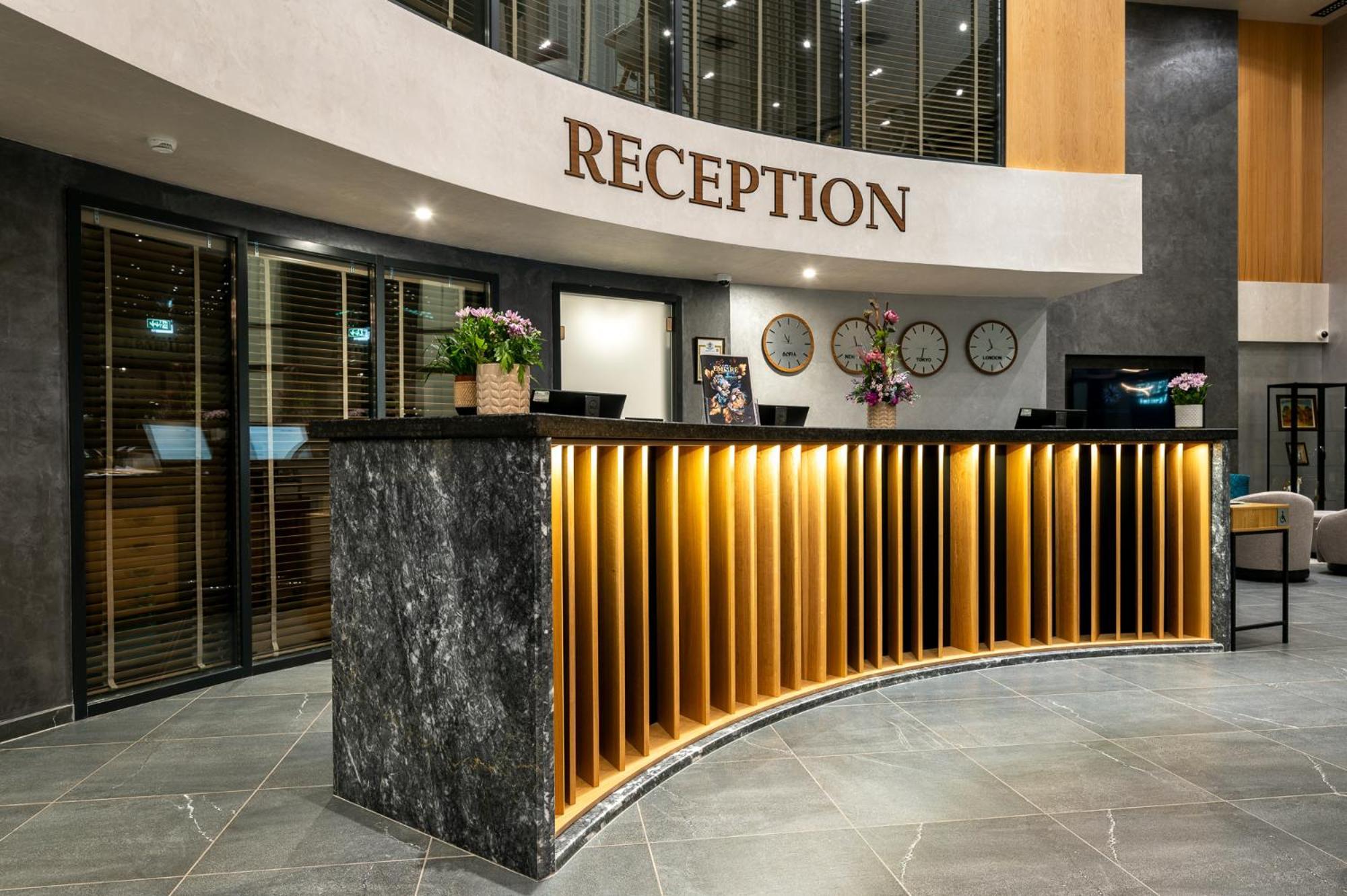 Empire Balneo & Spa Hotel Hisarya Esterno foto
