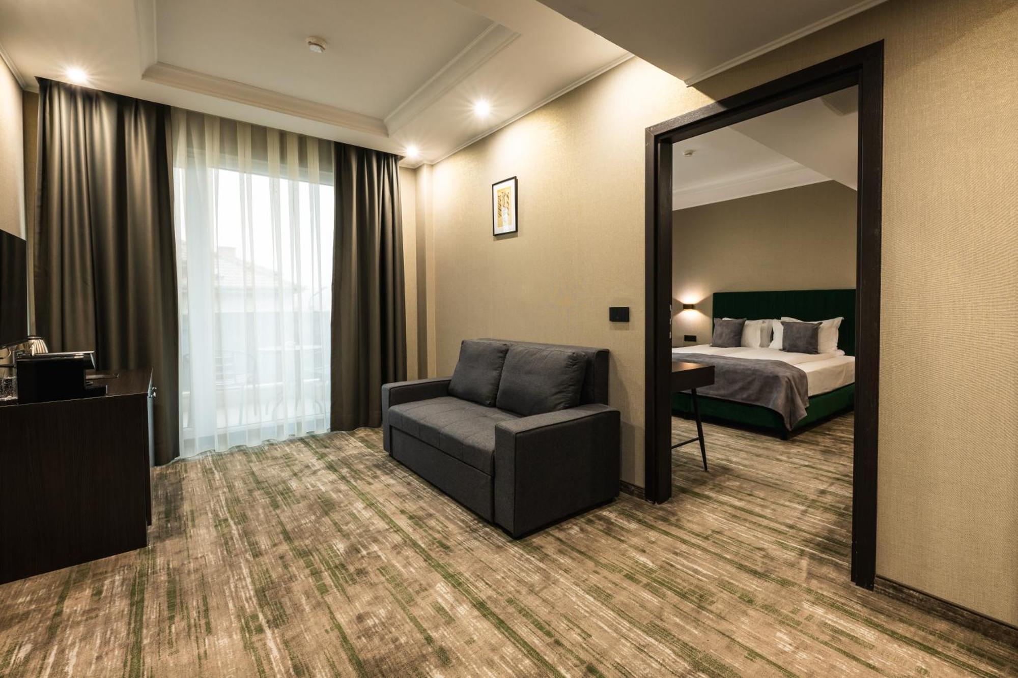 Empire Balneo & Spa Hotel Hisarya Esterno foto